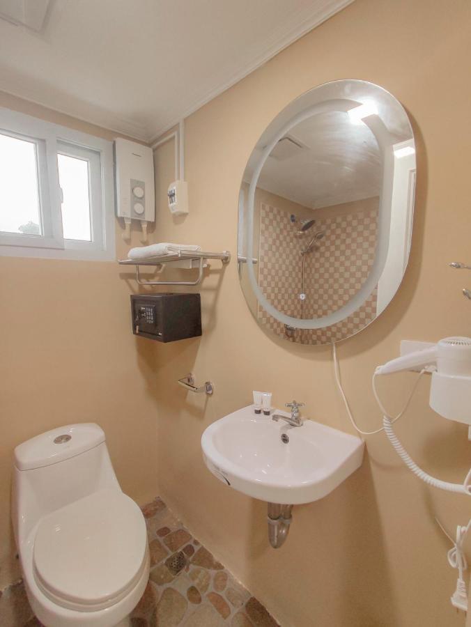 Sagbayan Joe'S Castle B&B 외부 사진